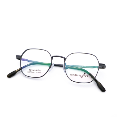 Good price Popular Lightweight And Comfortable B Titanium Glasses Frame 66370 online